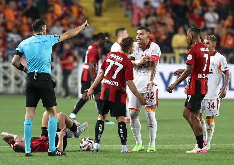 Fenerbahçe'den zehir zemberek açıklama! Galatasaray'dan yanıt gecikmedi - Resim: 1