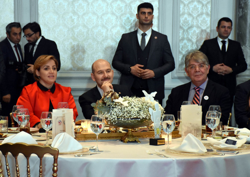 Süleyman Soylu'nun yaptığı resim 500 bin liraya satıldı - Resim: 2