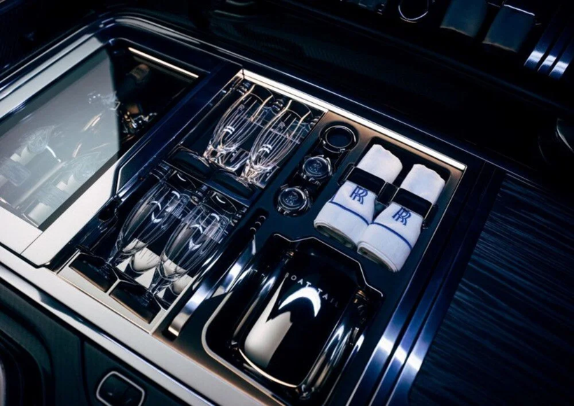 Sadece 3 tane üretilecek! Dünyanın en pahalı otomobilinin fiyatını duyan inanamadı: Özellikleri şaşırttı - Resim: 4