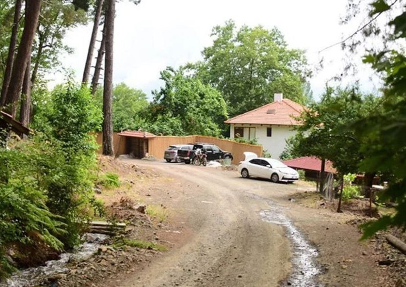 Özgü Namal'dan merhum eşi Serdar Oral ile 10 yıllık kirasını ödediği ev için yürek burkan karar - Resim: 4