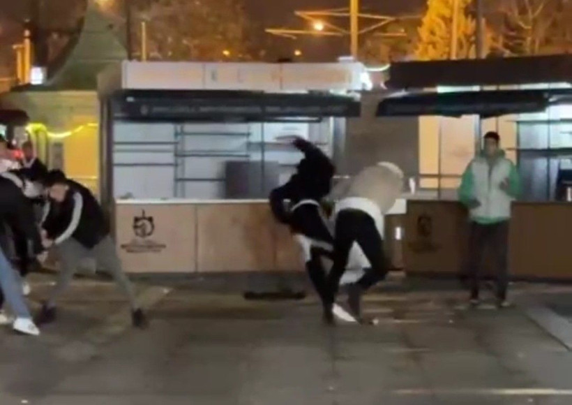 'Eski sevgilimle neden konuştun' kavgası! Tekme tokat birbirine girdiler - Resim: 2