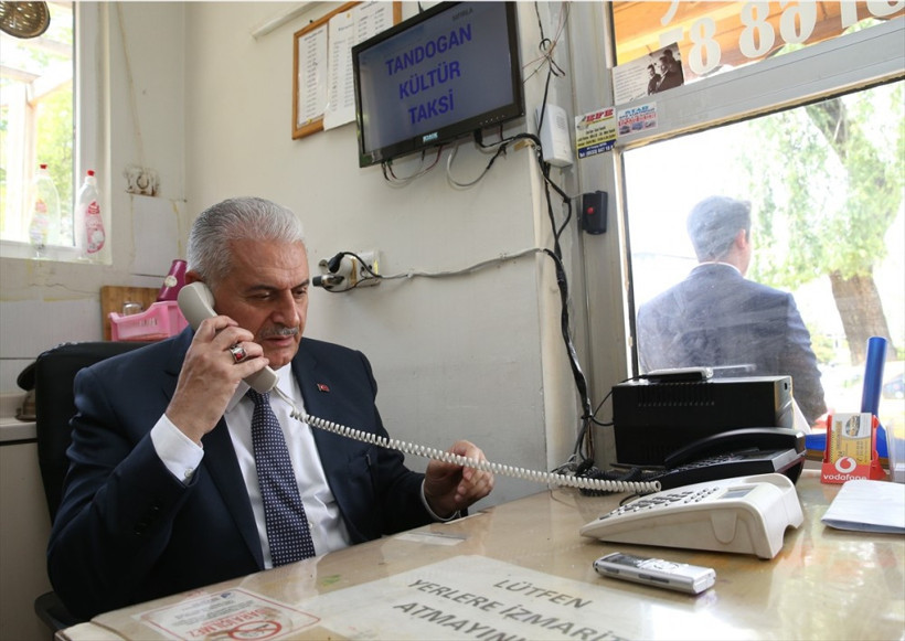 Başbakan Binali Yıldırım'dan taksi durağına ziyaret! - Resim: 4