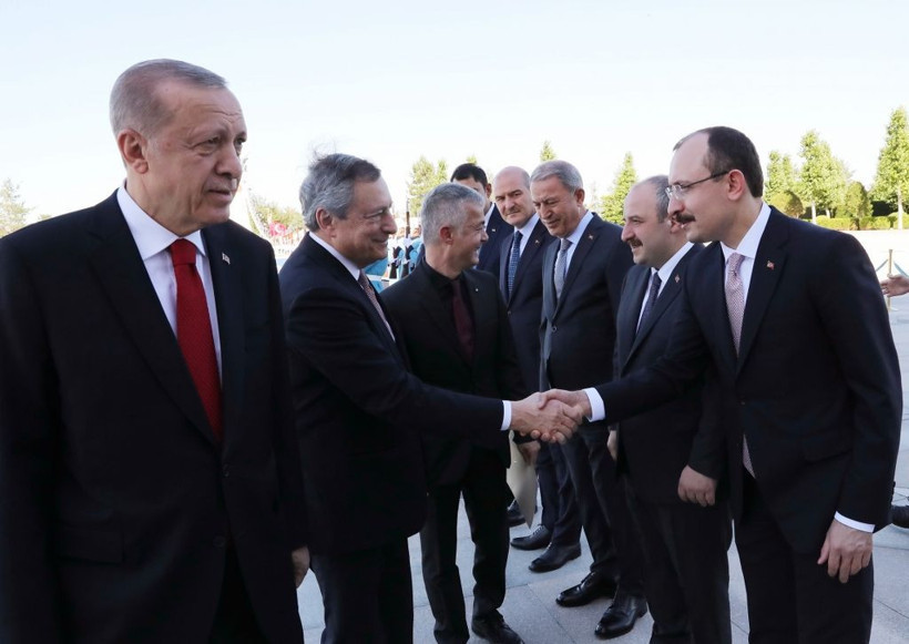 İtalya Başbakanı Draghi'ye resmi törenli karşılama - Resim: 2