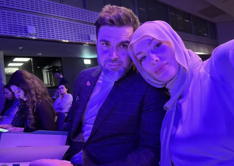 Reshad Strik'ten çok özel paylaşım! Gamze Özçelik havalara uçacak - Resim: 1