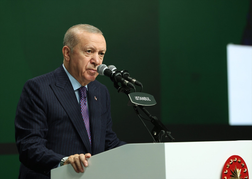 1 büyükşehir ve 11 ilçe Ak Parti’ye mi geçiyor? Canlı yayında bomba kulis - Resim: 1