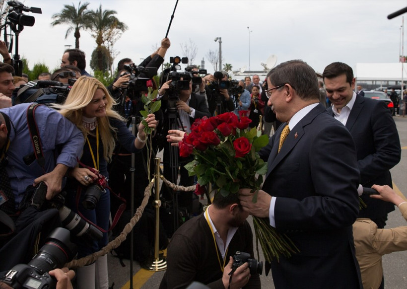 İzmir'de 95 yıl sonra bir ilk Davutoğlu Çipras görüştü - Resim: 3