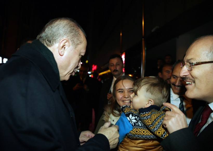 Cumhurbaşkanı Erdoğan, Balıkesir'de minik adaşıyla buluştu - Resim: 3