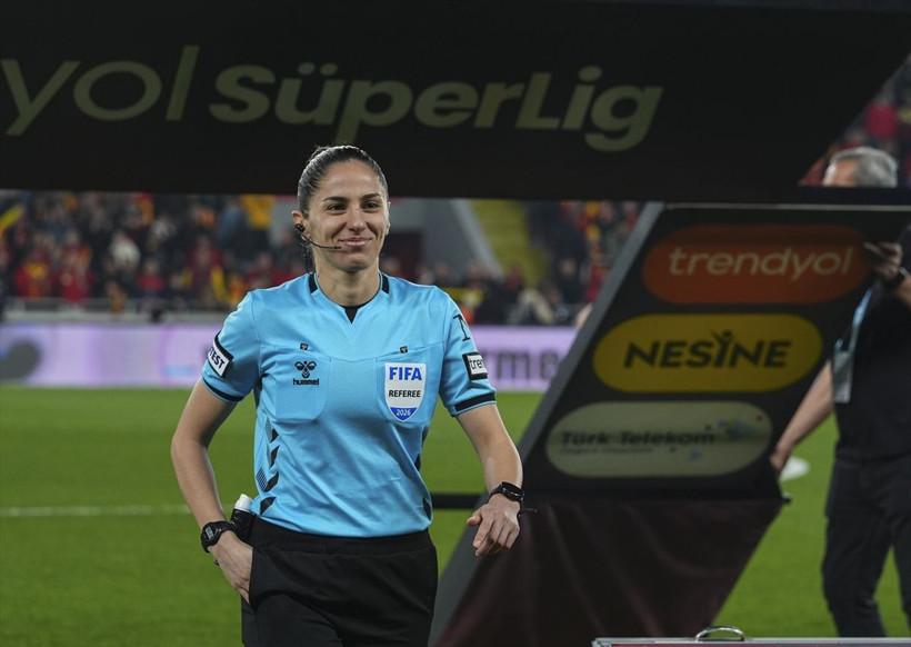 VAR kayıtları açıklandı! Kadın hakem Asen Albayrak'ın VAR konuşması gündem oldu - Resim: 2