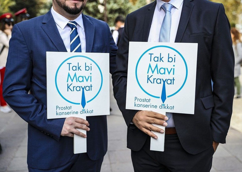 Dev mavi kravatı görenler şaşırdı! Sebebi bakın neymiş - Resim: 3