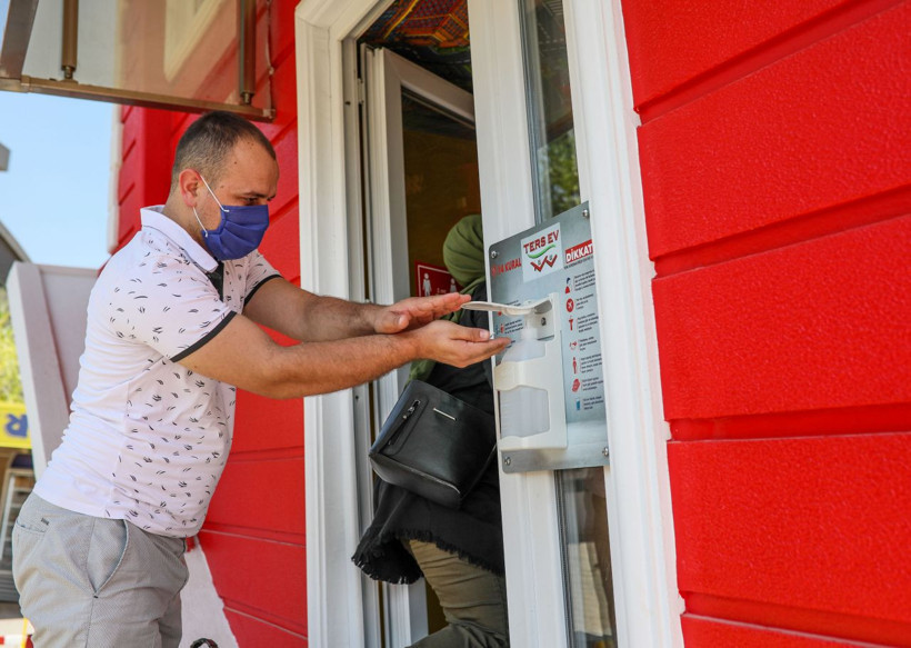 Yer Antalya... Bu evde her şey ters inanmayan gidip baksın! - Resim: 3