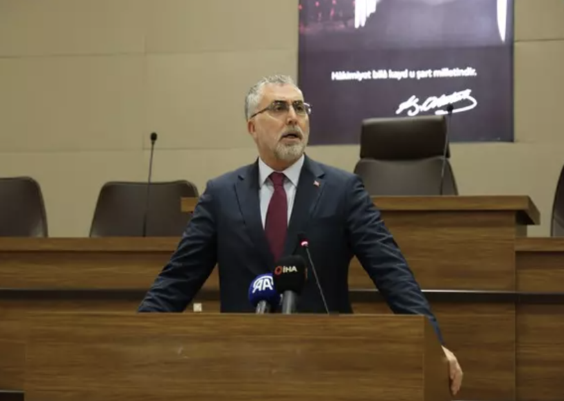 Bakan Işıkhan emeklinin beklediği son haberi verdi! Yeniden masaya yatıracağız - Resim: 1