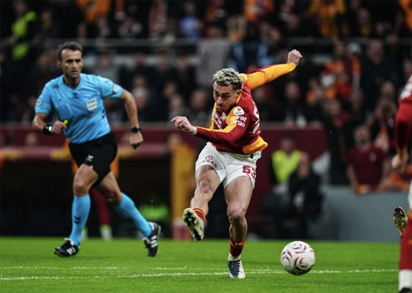 Olaylı Galatasaray-Fenerbahçe derbisinin faturası! Abdülkerim Bardakcı ve Archie Brown'un cezaları belli oldu - Resim: 6