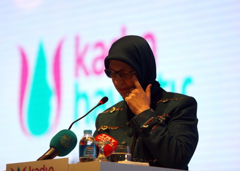 Bakan Ramazanoğlu gözyaşlarına boğuldu - Resim: 1