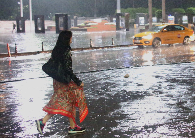 Ne zamana kadar devam edecek? İstanbul'da sağanak başladı - Resim: 3