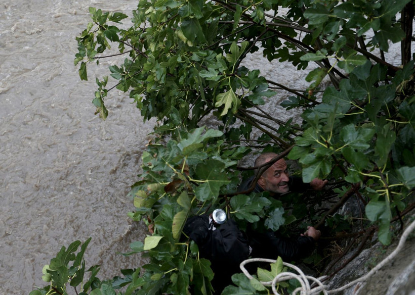 Bursa'da çevredekiler fark edip haber verdi! Bu halde bulundu - Resim: 2