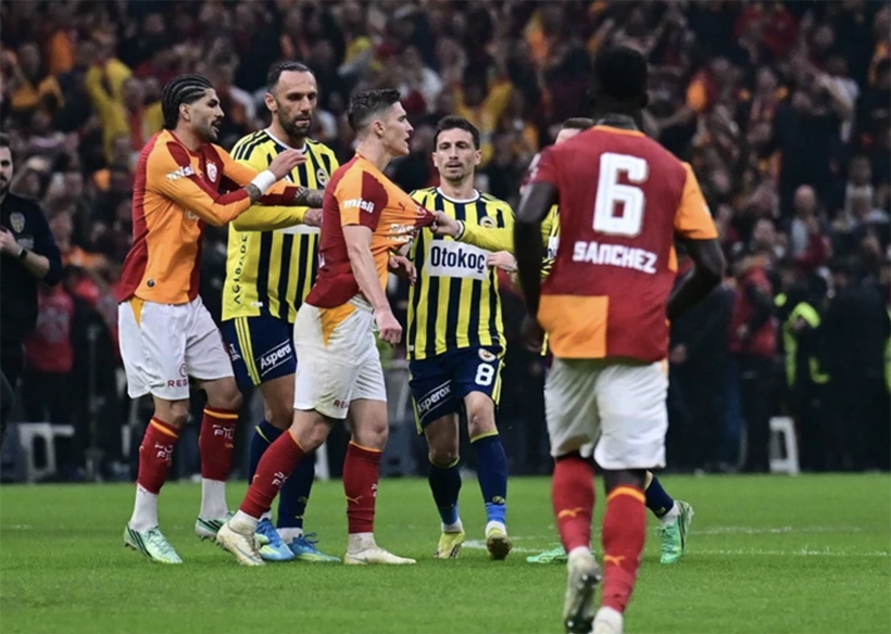 Olaylı Galatasaray-Fenerbahçe derbisinin faturası! Abdülkerim Bardakcı ve Archie Brown'un cezaları belli oldu - Resim: 3