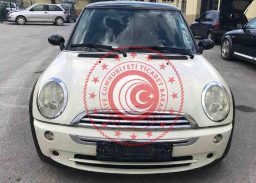 Fiyatları duyan şaşırdı! İkinci el araçları bakanlık çok ucuza satışa çıkardı - Resim: 4