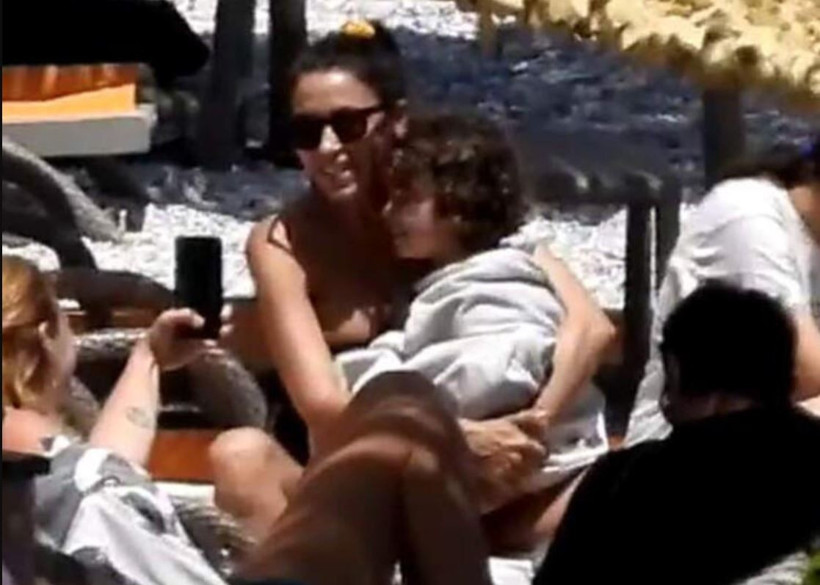 İlke imza attı Ceyda Düvenci soluğu tatilde aldı! Bülent Şakrak öpücüklere boğdu - Resim: 3