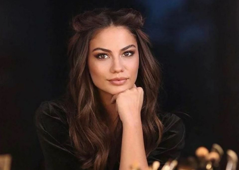 Demet Özdemir'in estetiksiz hali sosyal medyaya 'tövbeler olsun' dedirtti! Eski hali bambaşka - Resim: 4