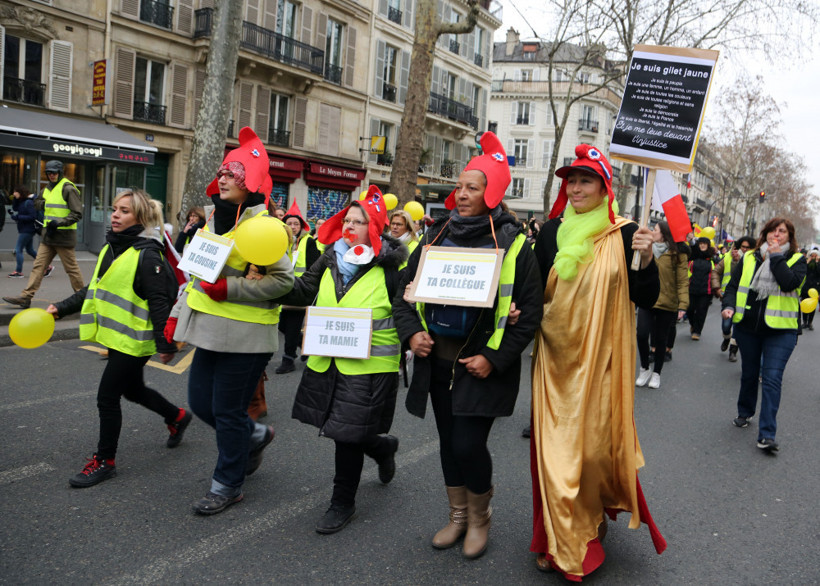 Bu sefer 'Kadın sarı yelekliler' sokağa çıktı - Resim: 2