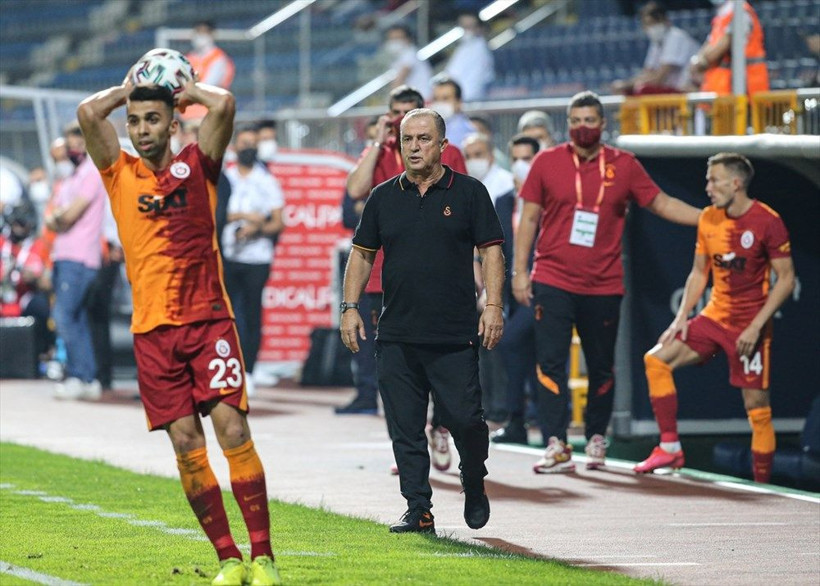 Fatih Terim'i topa tuttular: Gemiyi nasıl terk edersin dalga mı geçiyorsun - Resim: 2