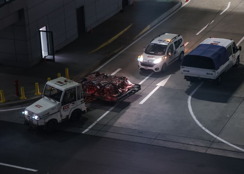 İtalya'daki helikopter kazasında ölen Eczacıbaşı çalışanı 4 Türk’ün cenazeleri Türkiye’ye getirildi - Resim: 1