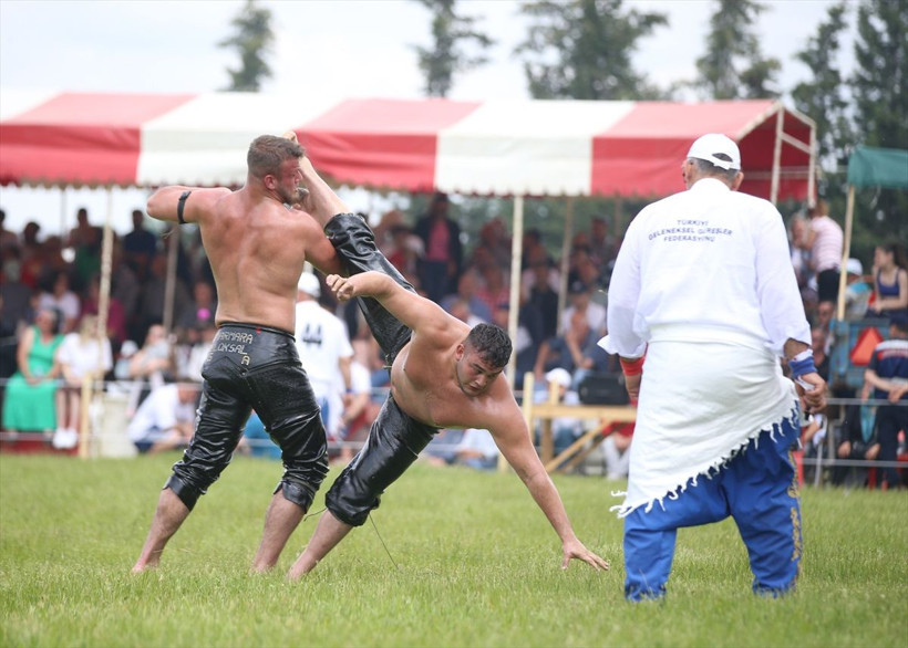Kavasoğlu ve Şamdancıbaşı İbrahim Yağlı Güreşleri - Resim: 1