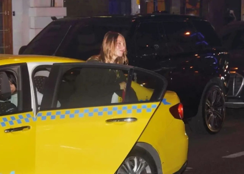 Oyuncu Tuba Ünsal Bebek'te dakikalarca taksi bekledi! Mesafe krizi... - Resim: 1