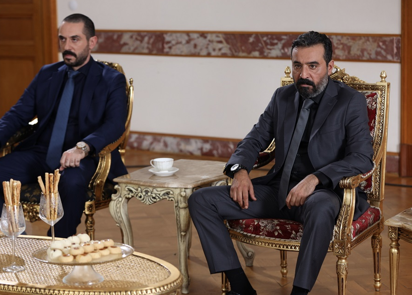 Eşkıya'da Tipi'nin intihar sahnesi izleyiciyi isyan ettirdi Savaş Özdemir diziden ayrıldı mı? - Resim: 1