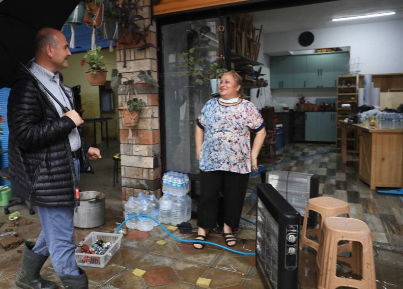 İçişleri Bakanı Süleyman Soylu iş yerleri selden hasar gören esnafla bir araya geldi - Resim: 4