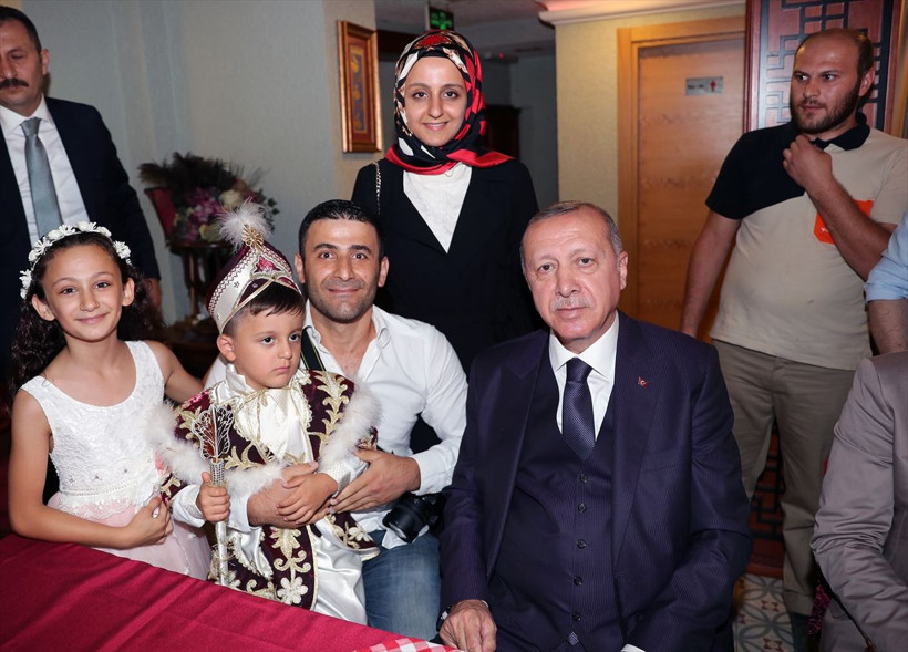 Cumhurbaşkanı Erdoğan'a yoğun ilgi - Resim: 3