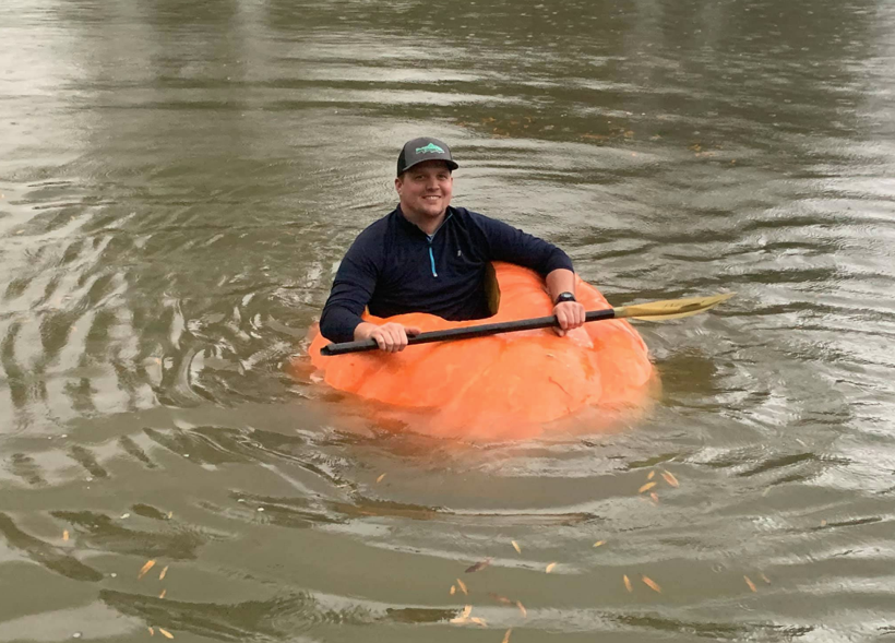 Yetiştirdiği 413 kiloluk balkabağını ne olarak kullandığına bakın - Resim: 1