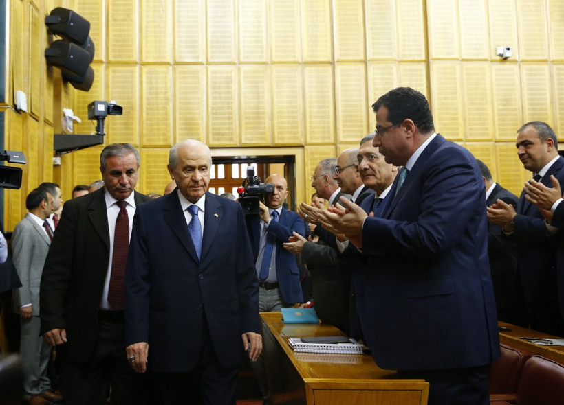 MHP'de her şeyi anlatan kare! Bahçeli ve Vural... - Resim: 3
