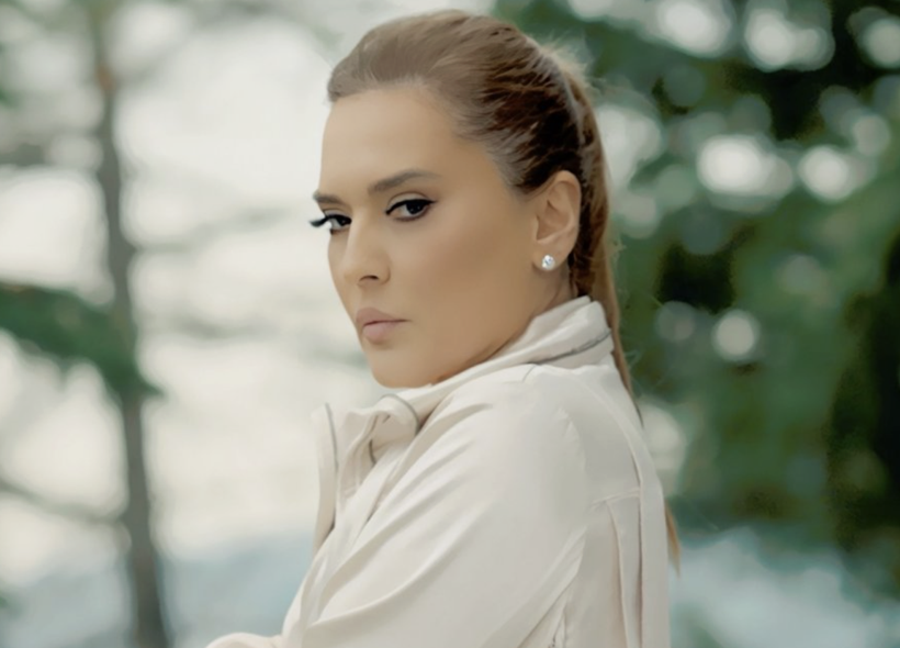 Demet Akalın'ın açıklamasına Burcu Güneş'ten sert çıkış! "Kendime yakın görmüyorum" - Resim: 3