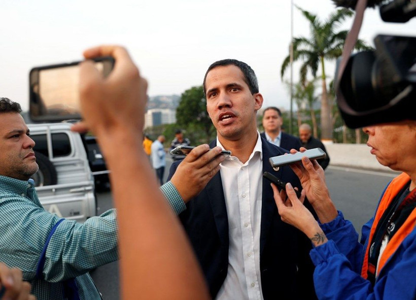 Venezuela'da darbe girişimi! Juan Guaido: son aşamaya geçtik! İşte inanılmaz fotoğraflar... - Resim: 3
