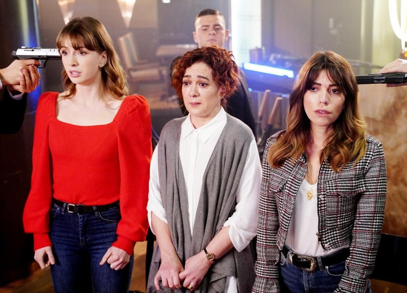 Reytinglerde Olağan Şüpheliler İbo Show Sen Çal Kapımı Güldür Güldür'e fark attı! - Resim: 1