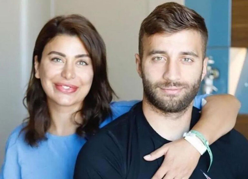 Esra Şancı'nın Uraz Kaygılaroğlu'nun slip mayosuna yaptığı yoruma Uraz Kaygılaroğlu'ndan olay yanıt! - Resim: 1