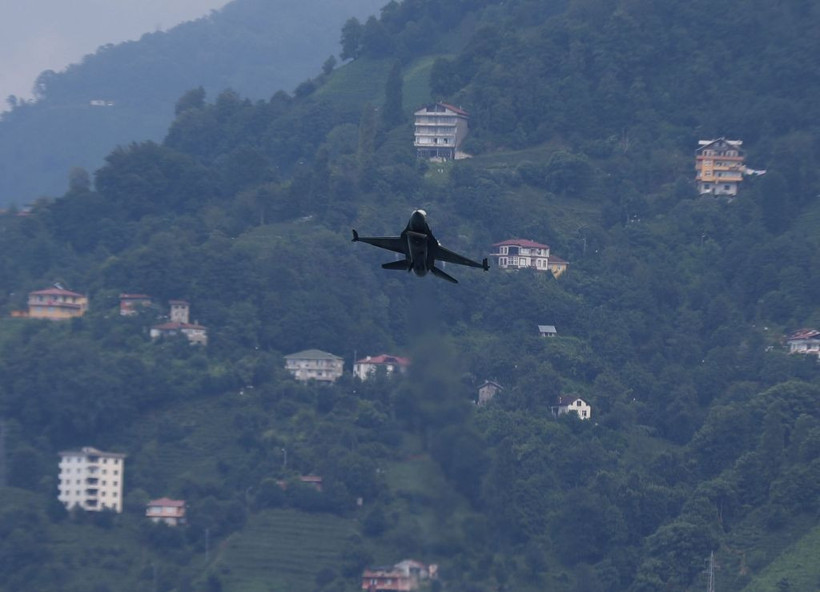 SOLOTÜRK Rize'de nefes kesti! Muhteşem görüntüler... - Resim: 2