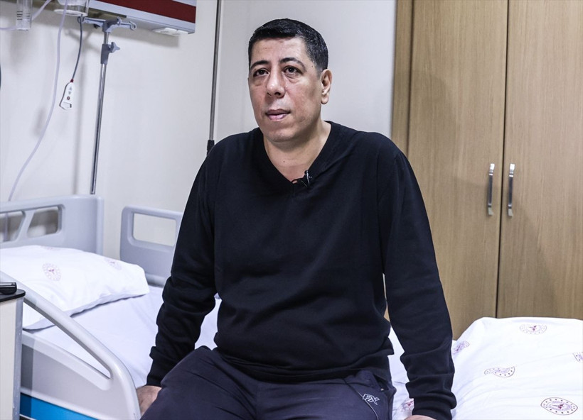 Ses telleri felç geçiren sanatçıya ilginç ameliyat: VR gözlük taktı doktor şarkı söyletti - Resim: 4