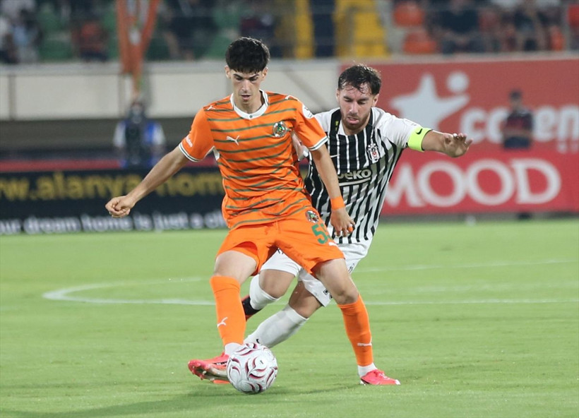 Ahmet Çakar Alanyaspor-Beşiktaş maçı sonrası çılgına döndü: "Konuşursam RTÜK kapatır" - Resim: 1