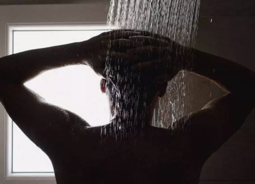 Sıcak su ile duş alıyorsanız dikkat! Cildiniz ölüyor olabilir... - Resim: 3