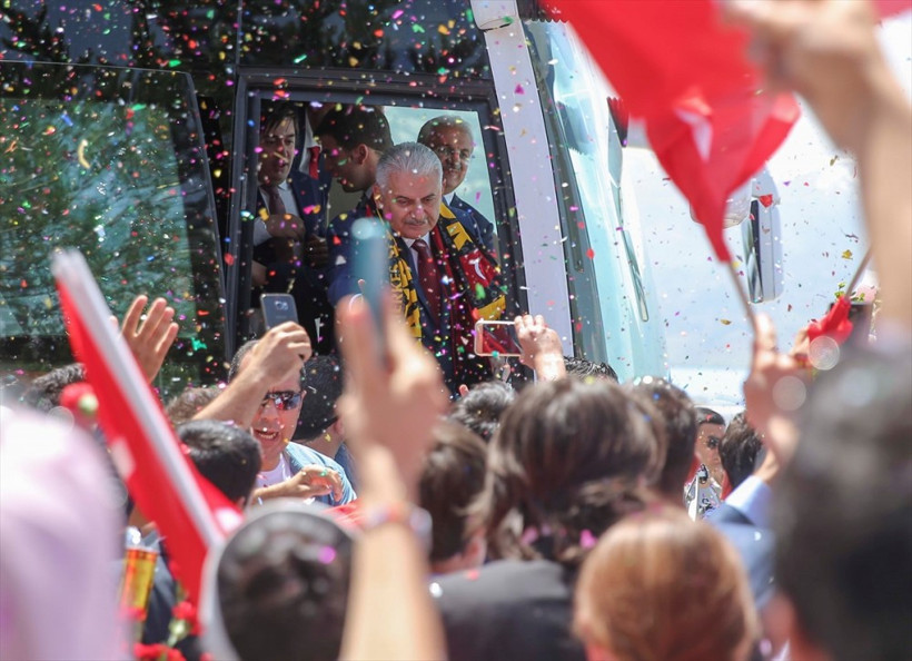 Başbakan Yıldırım'a memleketinde coşkulu karşılama! - Resim: 3