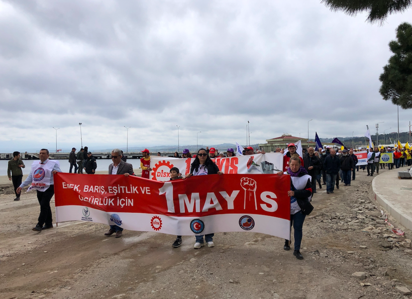 Gezi Parkı sloganları 1 Mayıs'ı karıştırdı Türk-İş kortejden ayrıydı - Resim: 4