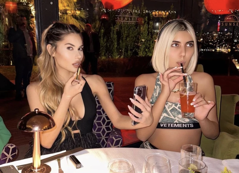 Bahar Candan'ın yılbaşı paylaşımı! O kareye tepki yağdı... - Resim: 3