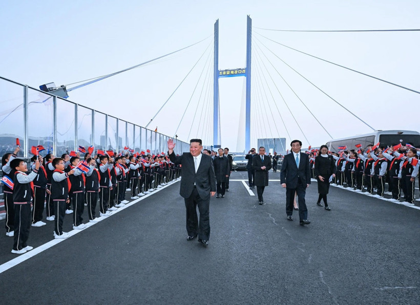 Ortalığı karıştıran iddia! Kuzey Kore lideri Kim Jong-Un öldü mü? - Resim: 4