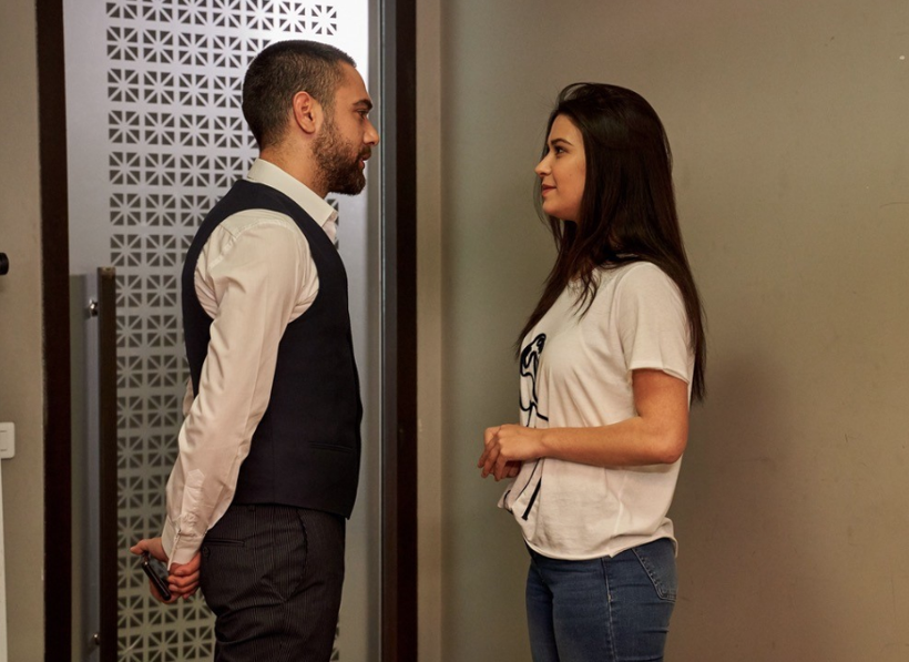TRT 1'in Vuslat dizisinde flaş gelişme! Setten apar topar ayrılma kararı aldılar - Resim: 3