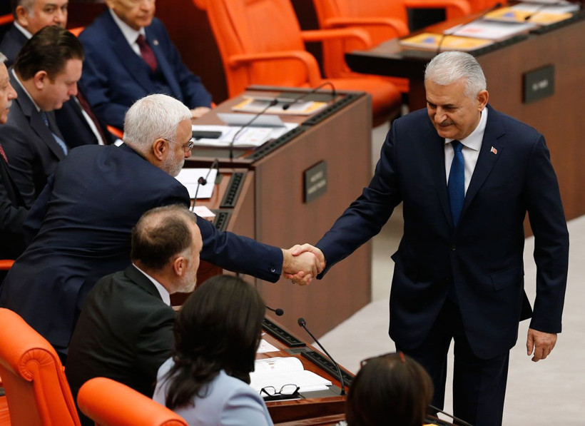 Devlet Bahçeli TBMM'de HDP'li Pervin Buldan ve Sezai Temelli'yle tokalaştı - Resim: 4