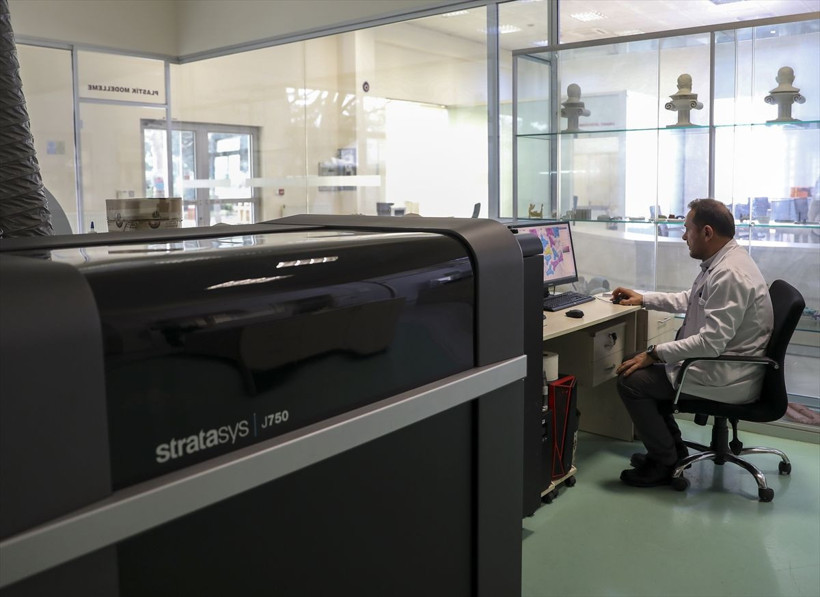 Türk bilim insanları birden fazla hastaya yetebilecek solunum cihazı aparatı geliştirdi - Resim: 2