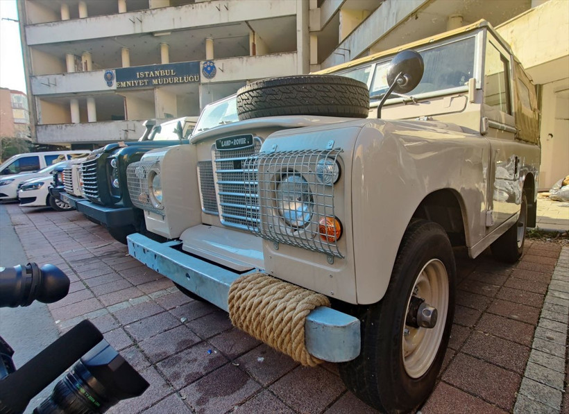 İstanbul'da lüks otomobil dolandırıcılarına operasyon! Motor ve şasi numarasını değiştirmişler - Resim: 2
