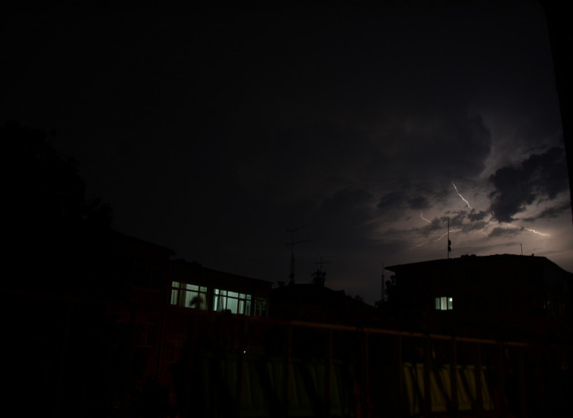 İstanbul’da şimşekler geceyi aydınlattı - Resim: 4